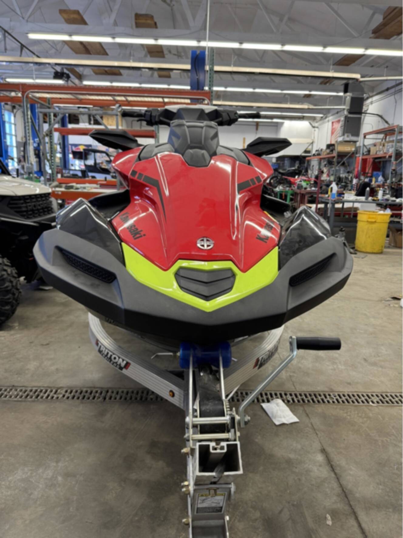 A photo of this 2025 Kawasaki ULTRA 310X