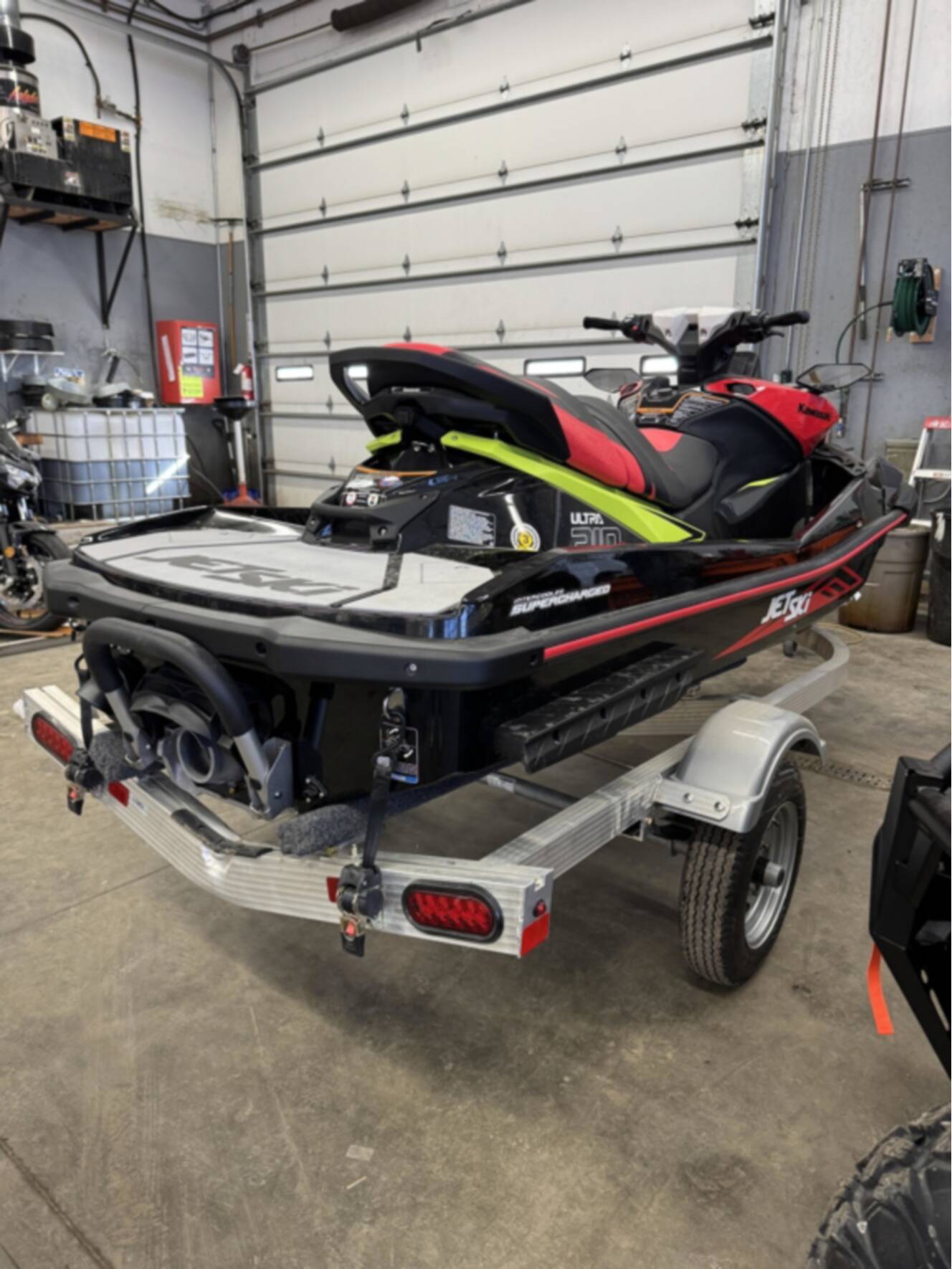 A photo of this 2025 Kawasaki ULTRA 310X