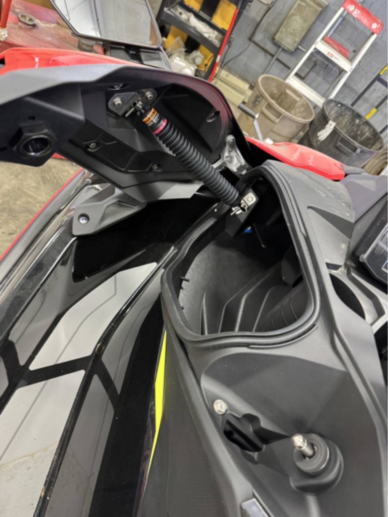 A photo of this 2025 Kawasaki ULTRA 310X