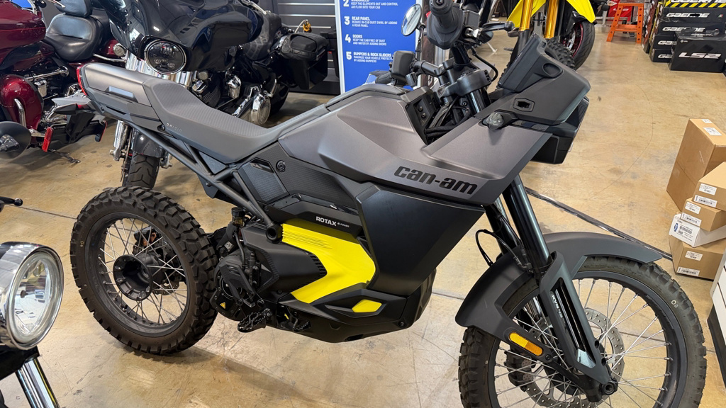 2025 Can-Am Origin Demo Carbon Black BASE in Sublimity, OR