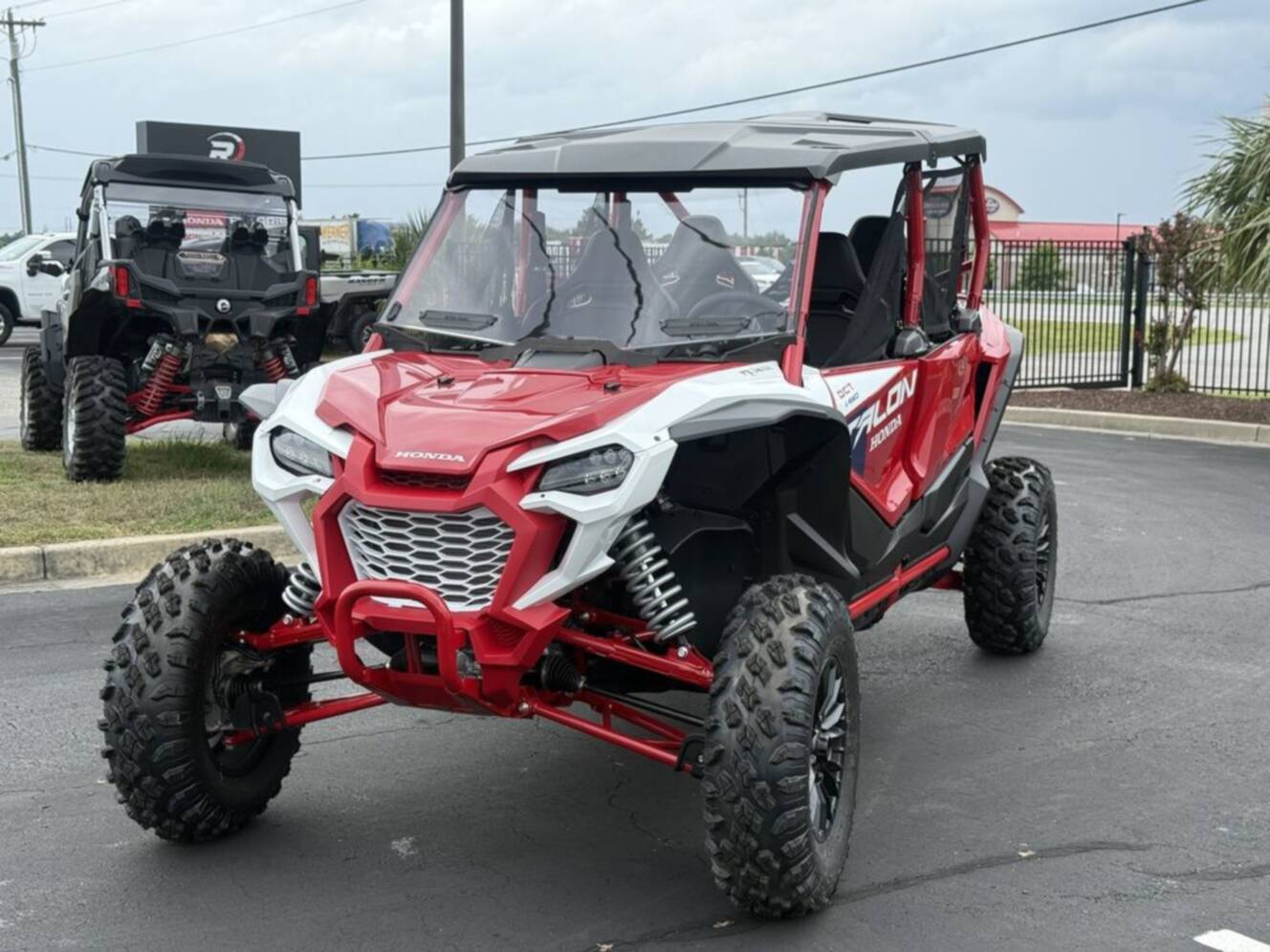A photo of this 2026 Honda Talon 1000R 4 FOX Live Valve