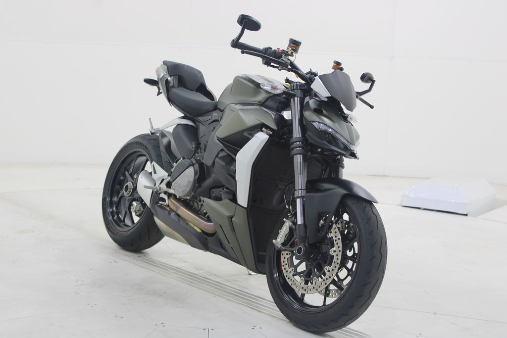2023 Ducati Streetfighter V2 Storm Green V2 V2 in Concord, NC