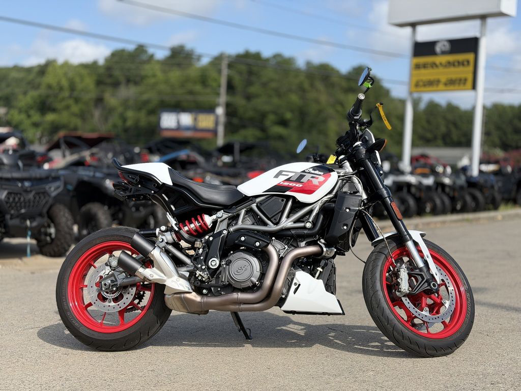 2023 Indian FTR Sport White LightningIndy Red SPORT in Huntsville, AL
