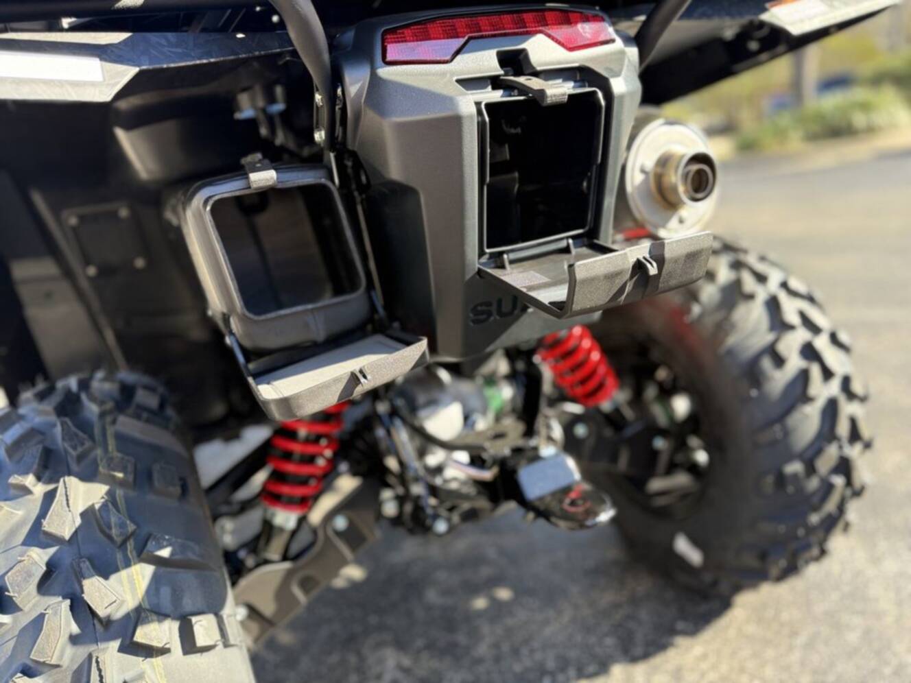 A photo of this 2025 Suzuki Kingquad 750Axi Power Steering SE Plus