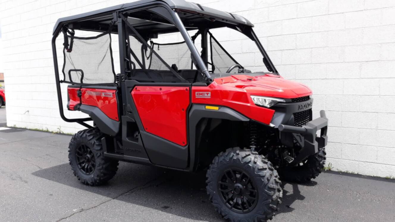 A photo of this 2026 Honda Pioneer 1000-5 Deluxe