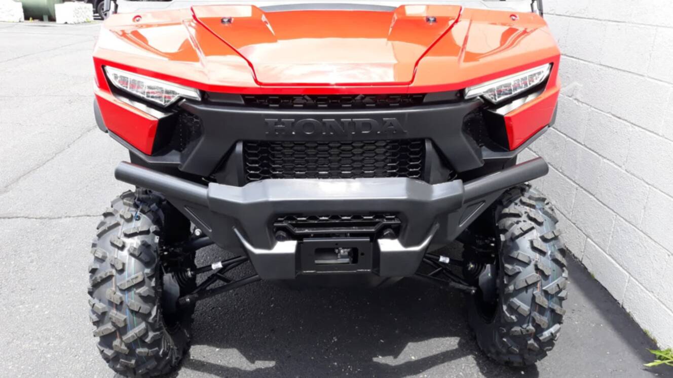 A photo of this 2026 Honda Pioneer 1000-5 Deluxe