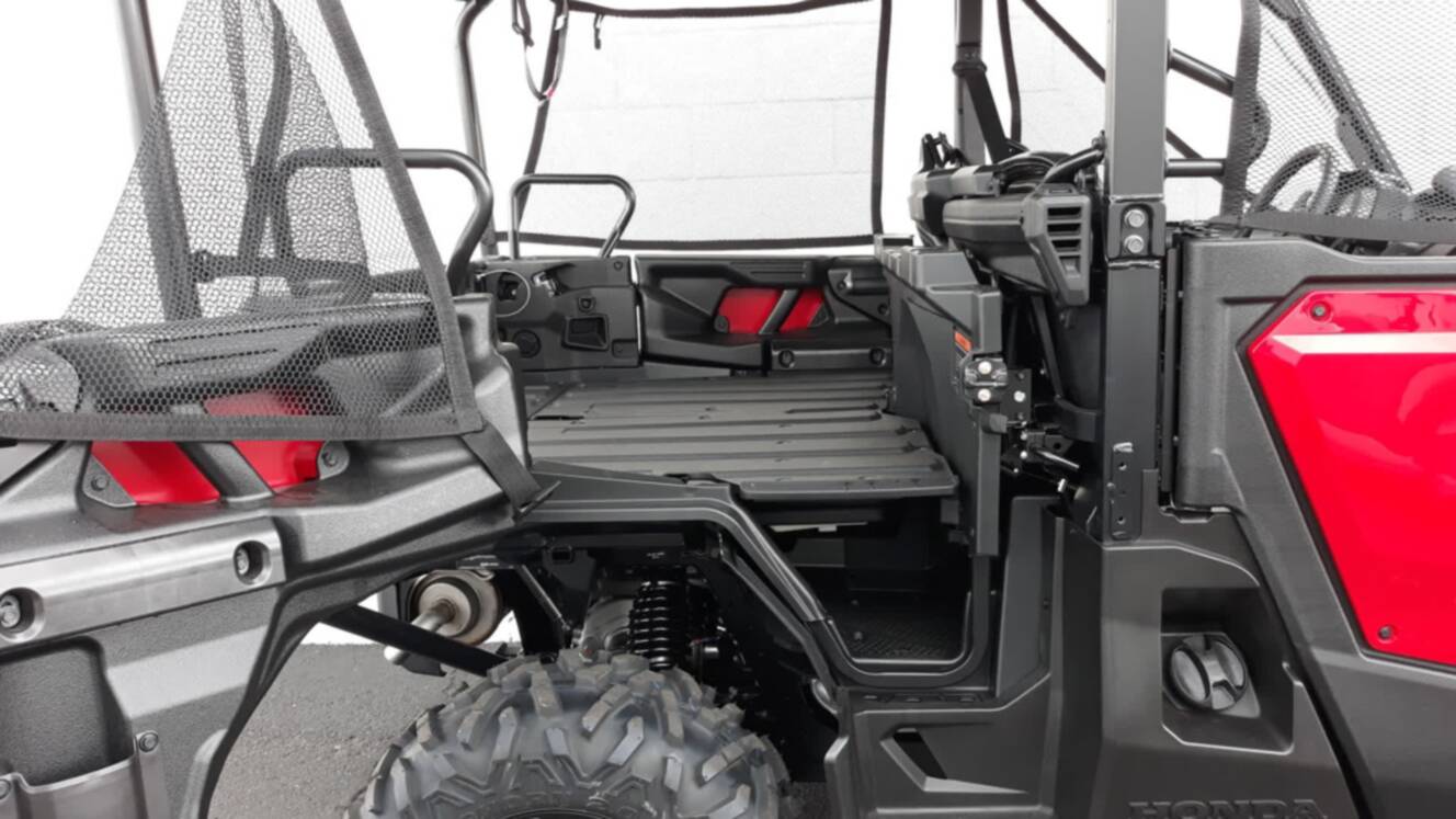A photo of this 2026 Honda Pioneer 1000-5 Deluxe