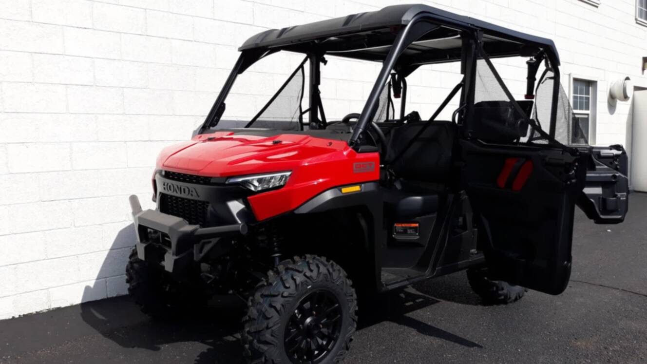 A photo of this 2026 Honda Pioneer 1000-5 Deluxe