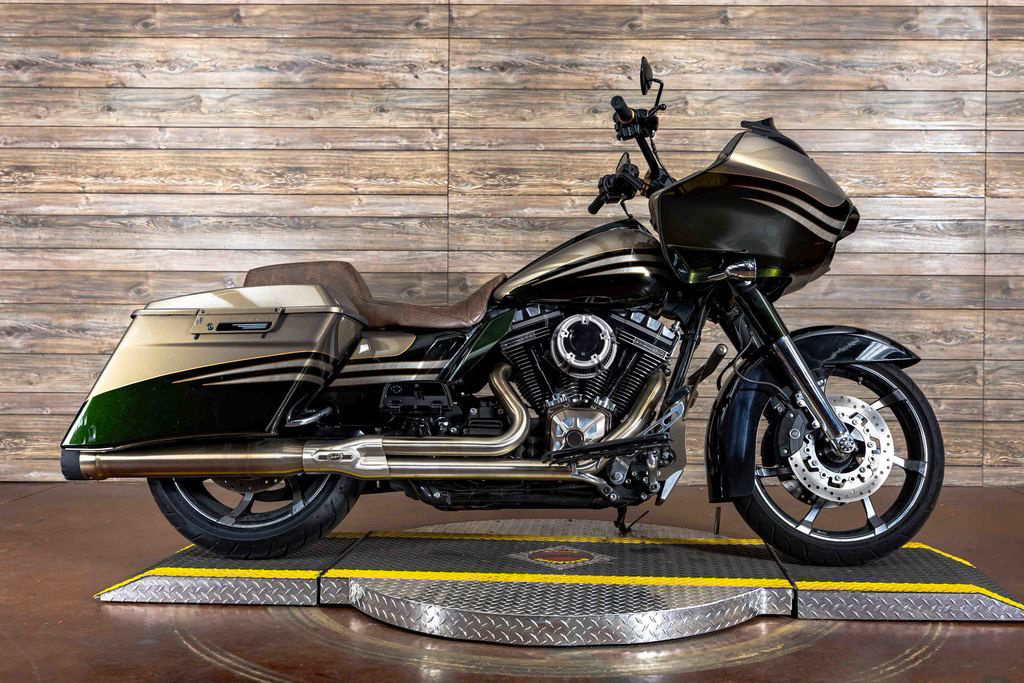 2013 Harley-Davidson FLTRXSE BASE in Alton, IL