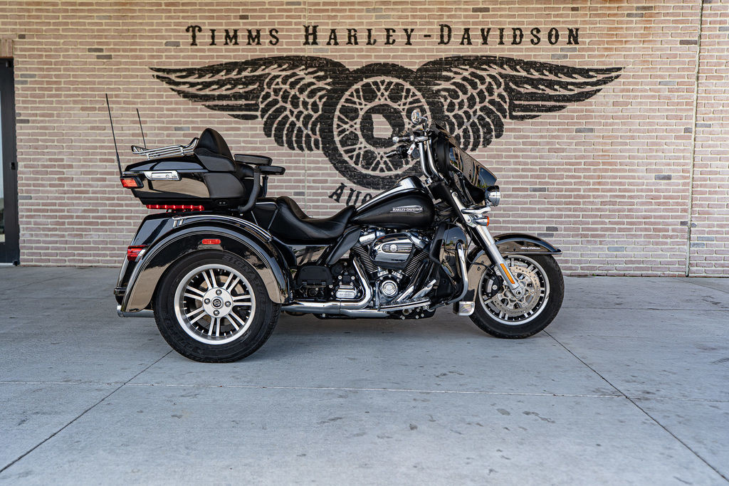 2021 Harley-Davidson Trike FLHTCUTG - Tri Glide Ultra ULTRA CLASSIC® in Augusta, GA