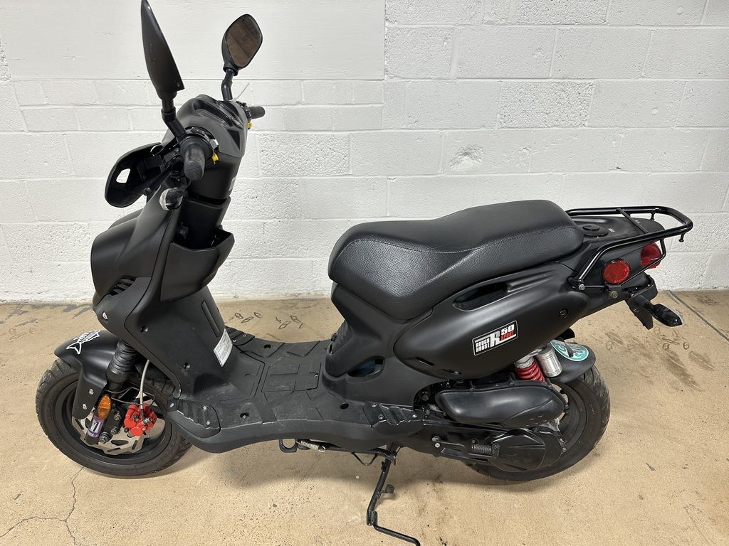 2024 Genuine Scooter Co Roughhouse 50 Sport 50 in Williamsport, PA
