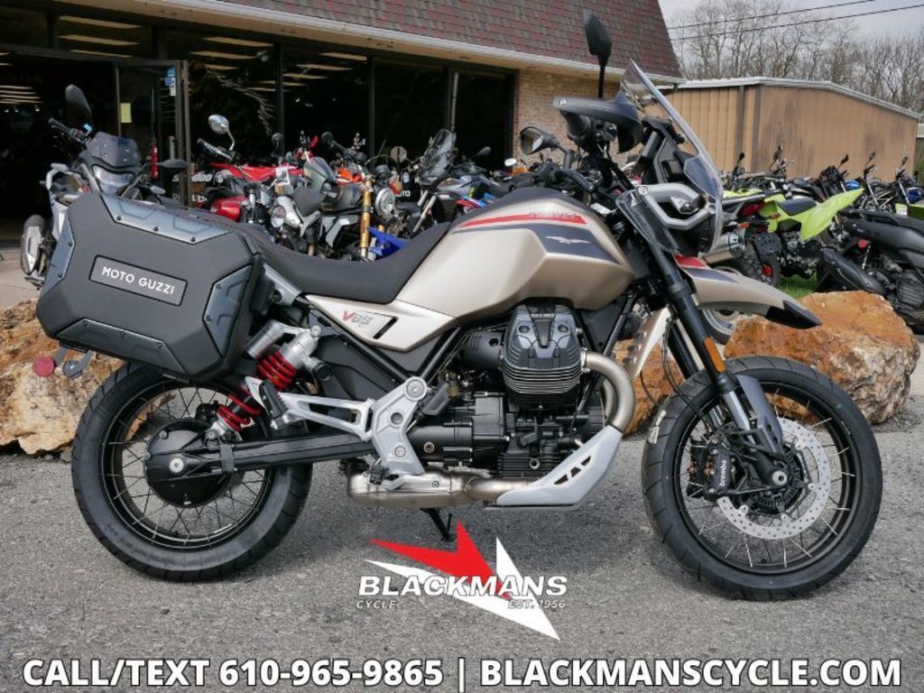 2026 Moto Guzzi V85 TT Travel TT in Emmaus, PA