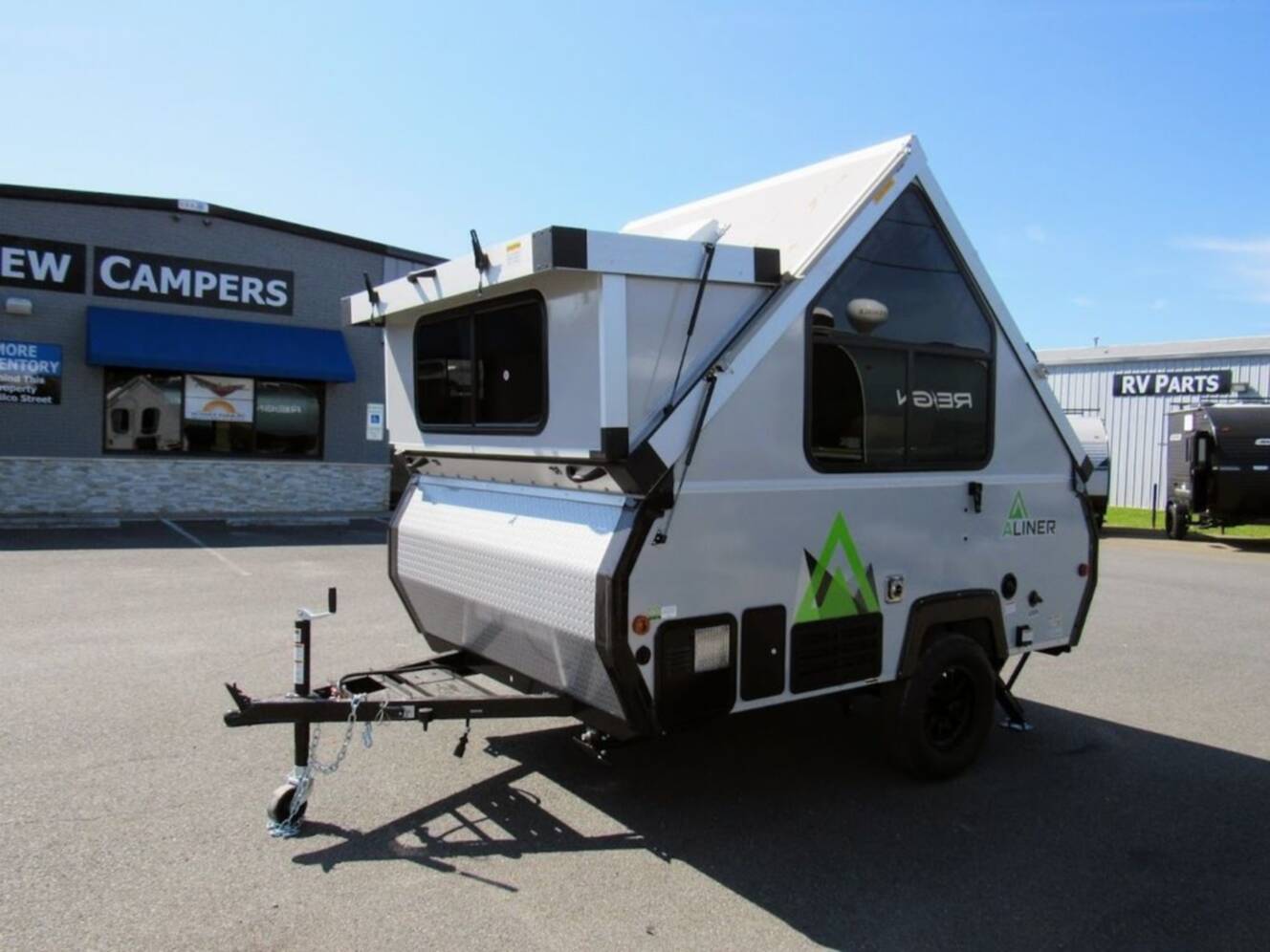 A photo of this 2025 Aliner Ranger 10 Dual Bed