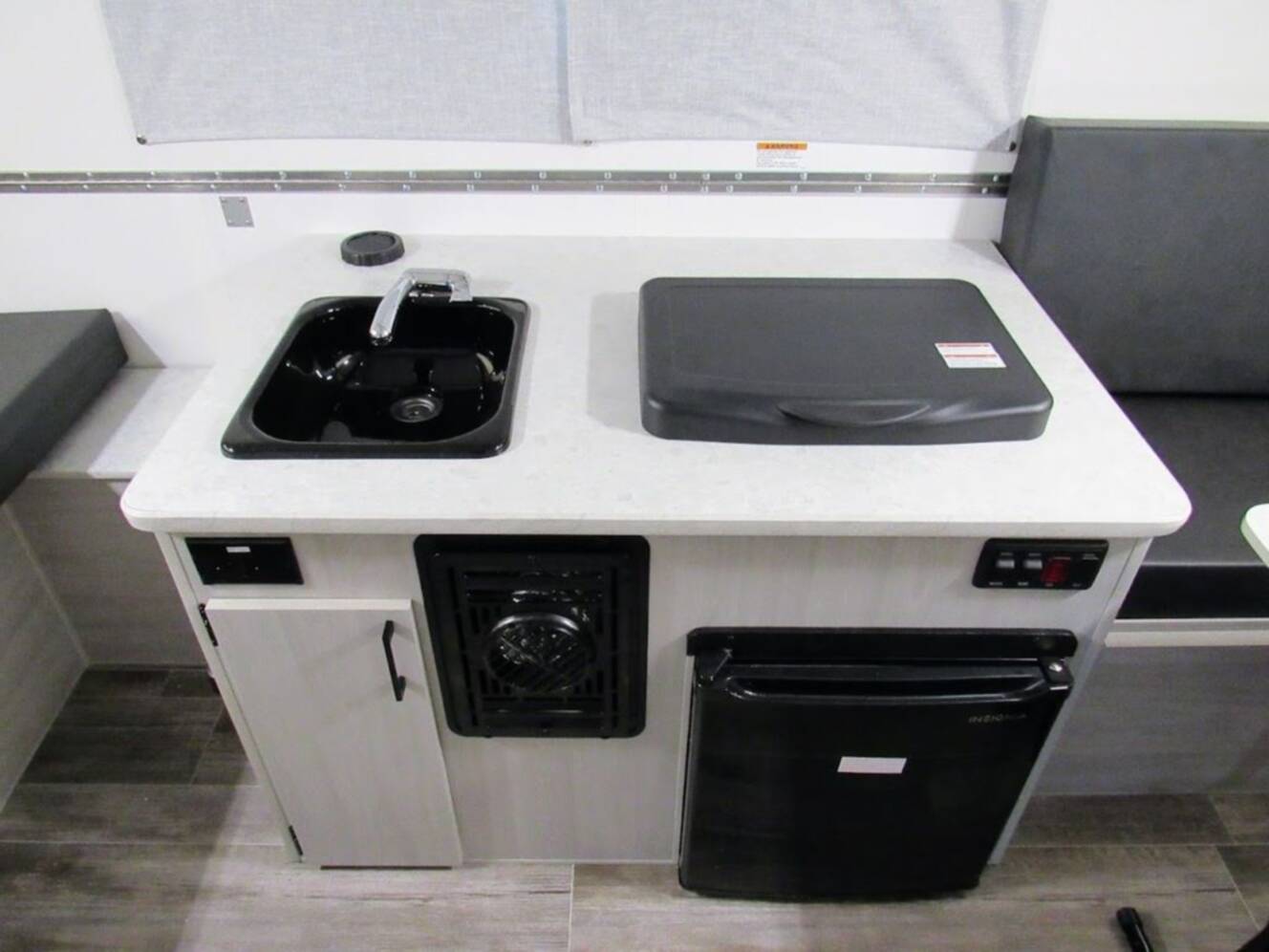 A photo of this 2025 Aliner Ranger 12