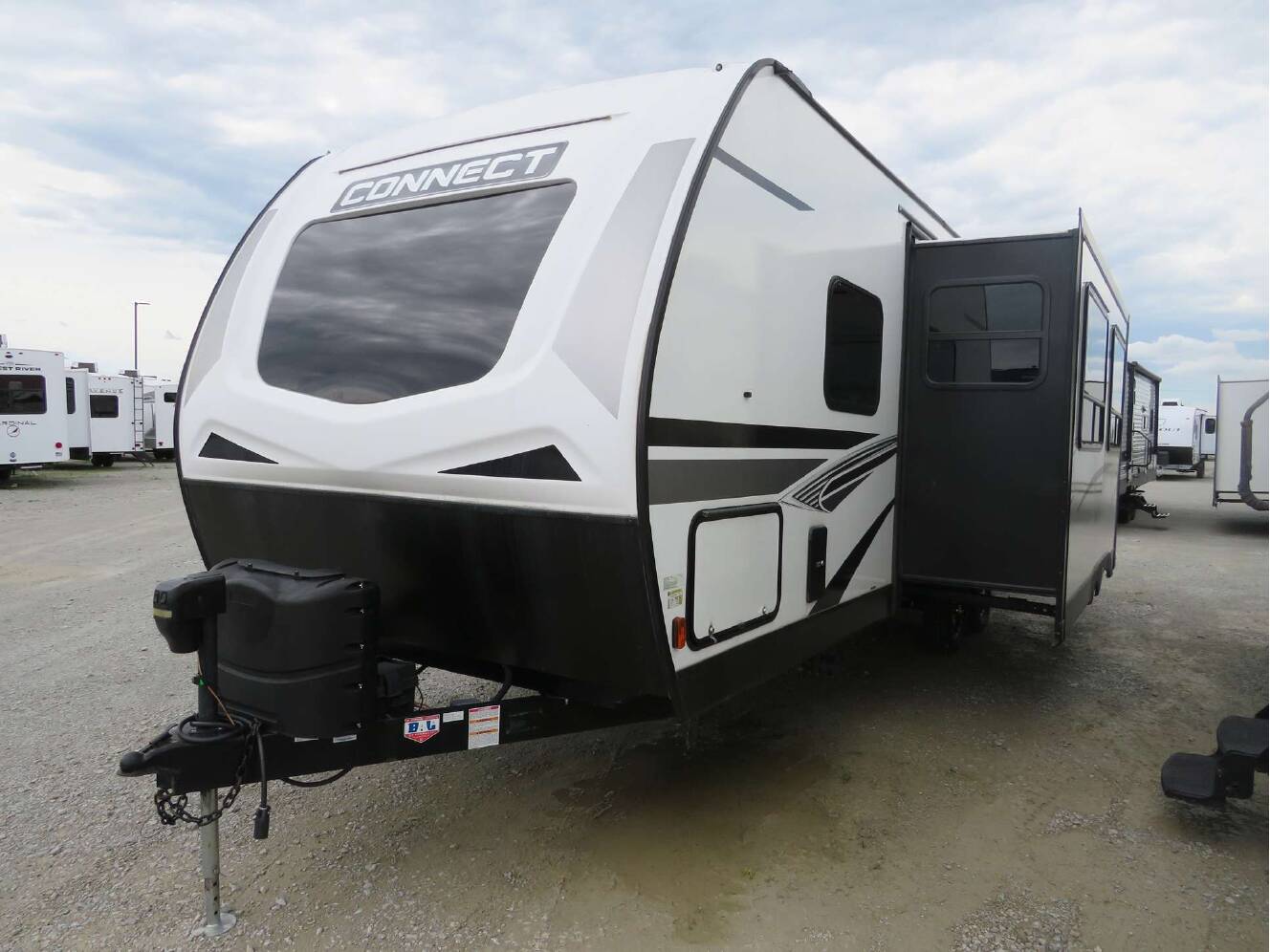 A photo of this 2022 Kz CONNECT 261RB