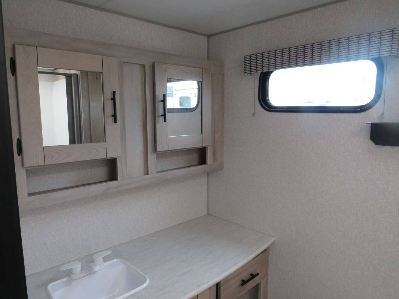 A photo of this 2022 Kz CONNECT 261RB