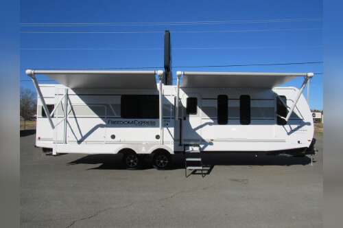 2026 Coachmen Freedom Express Ultra Lite 324RLDS in albemarle NC
