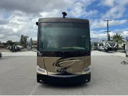 2013 Tiffin Phaeton 40QBH Freightliner XCR Chassis