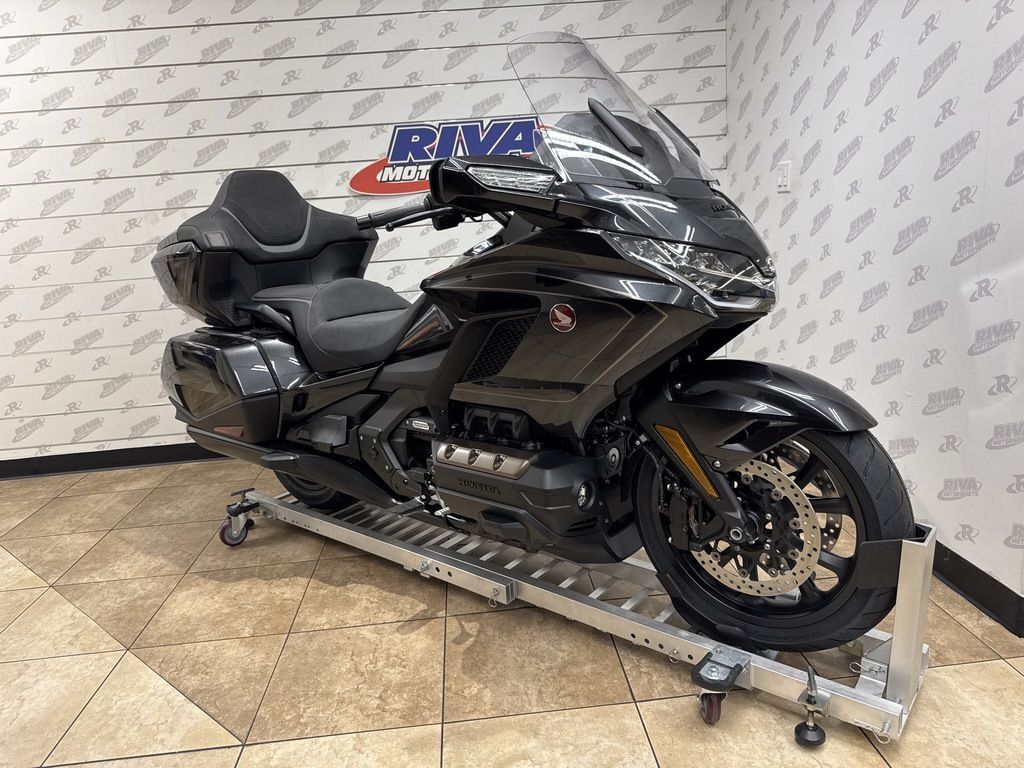 2026 Honda® Gold Wing Tour Automatic DCT 1800 TOUR AUTOMATIC DCT in Deerfield Beach, FL