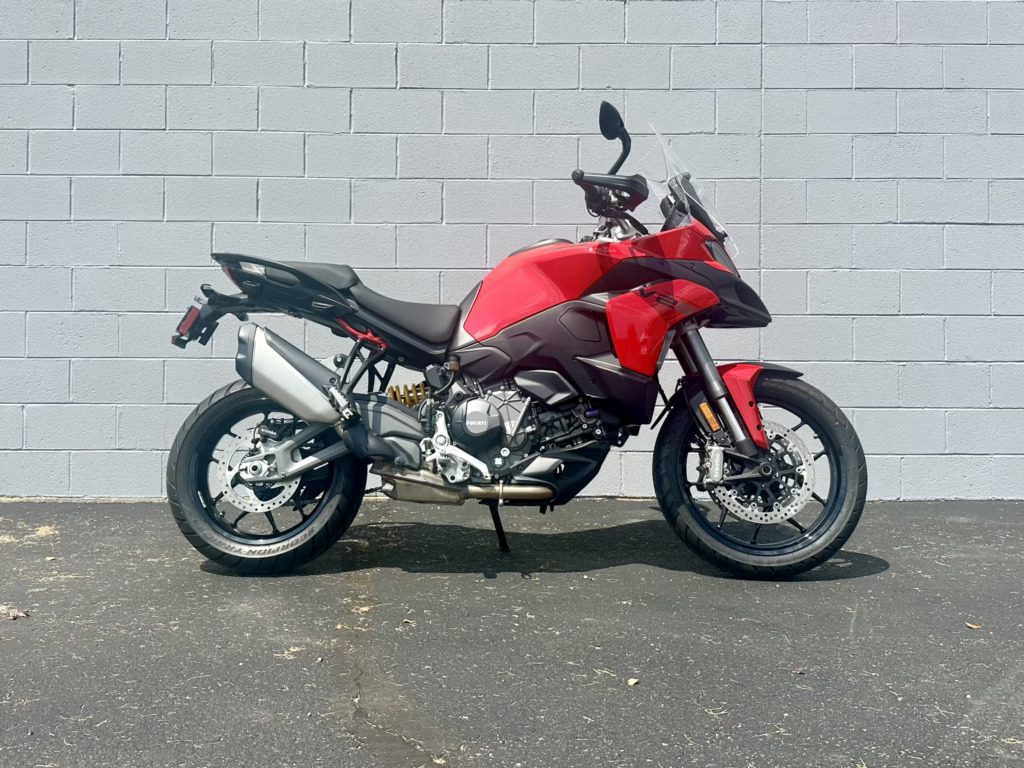 2026 Ducati MULTISTRADA V2 V2 in Southfield, MI