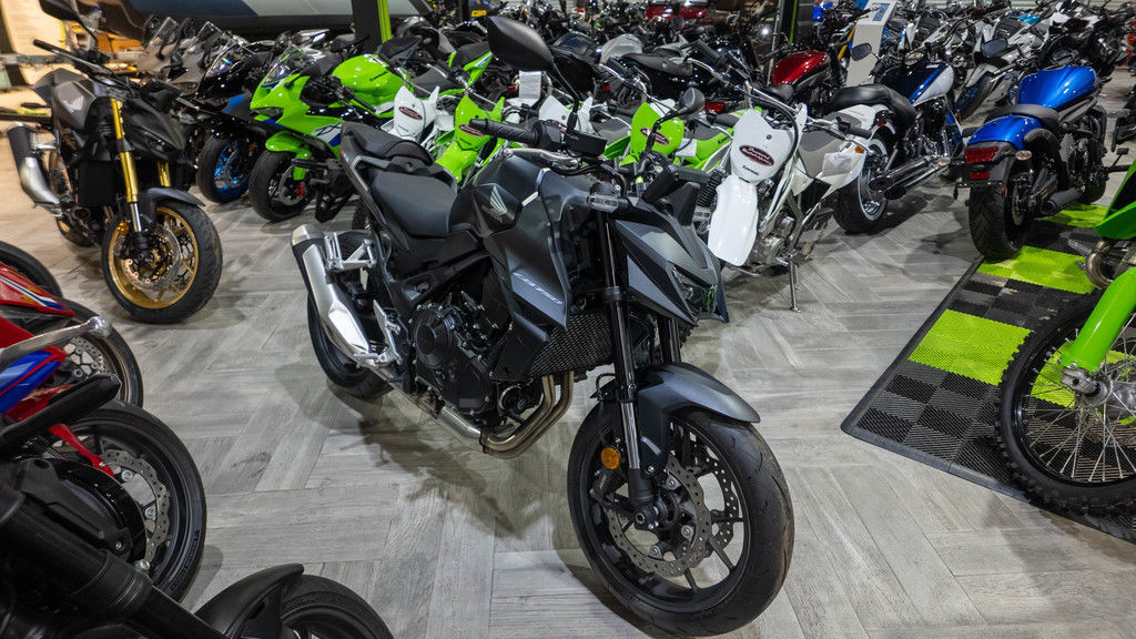 2025 Honda® CB750 Hornet BASE in Hobe Sound, FL