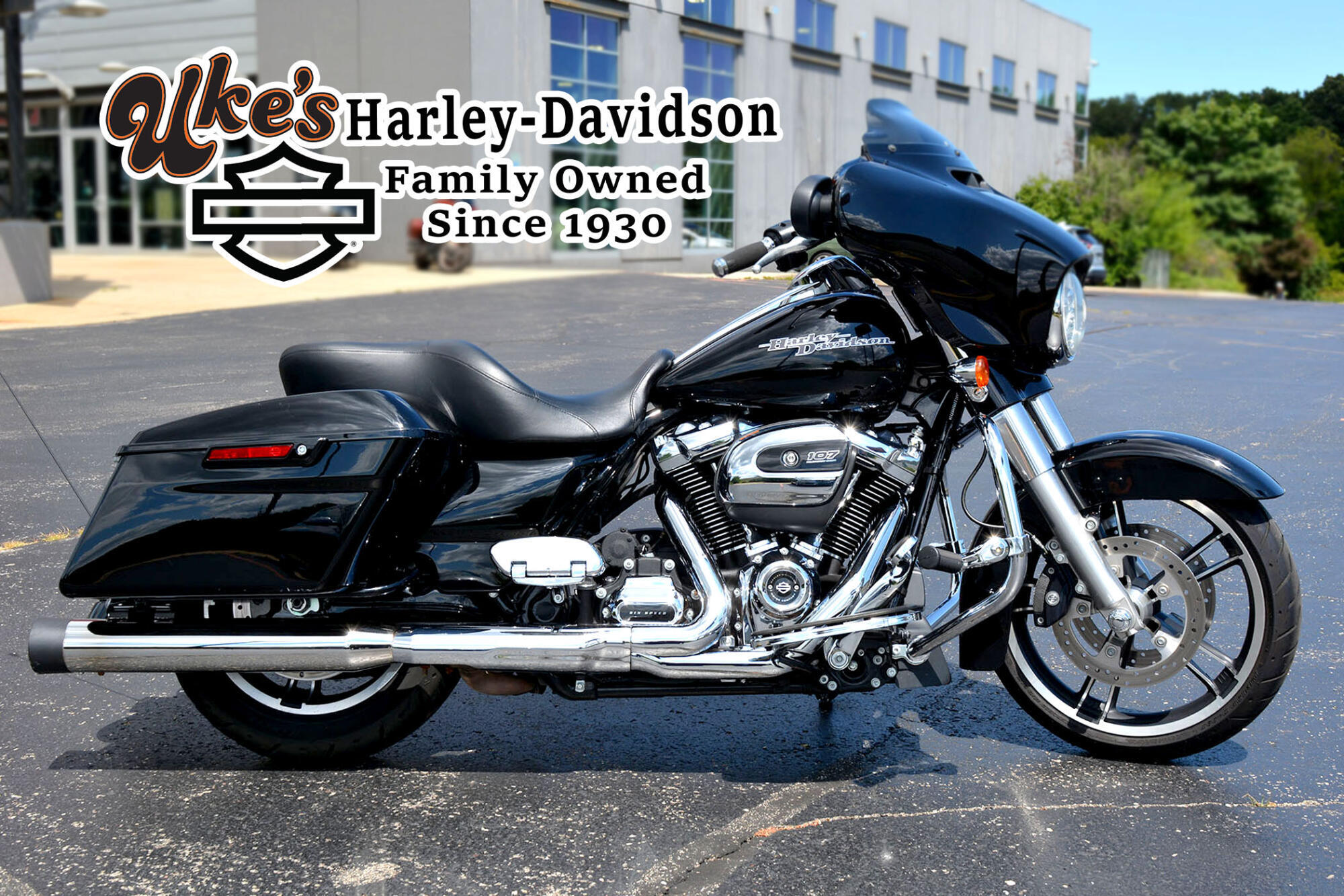 2017 Harley-Davidson Street Glide in Kenosha, WI