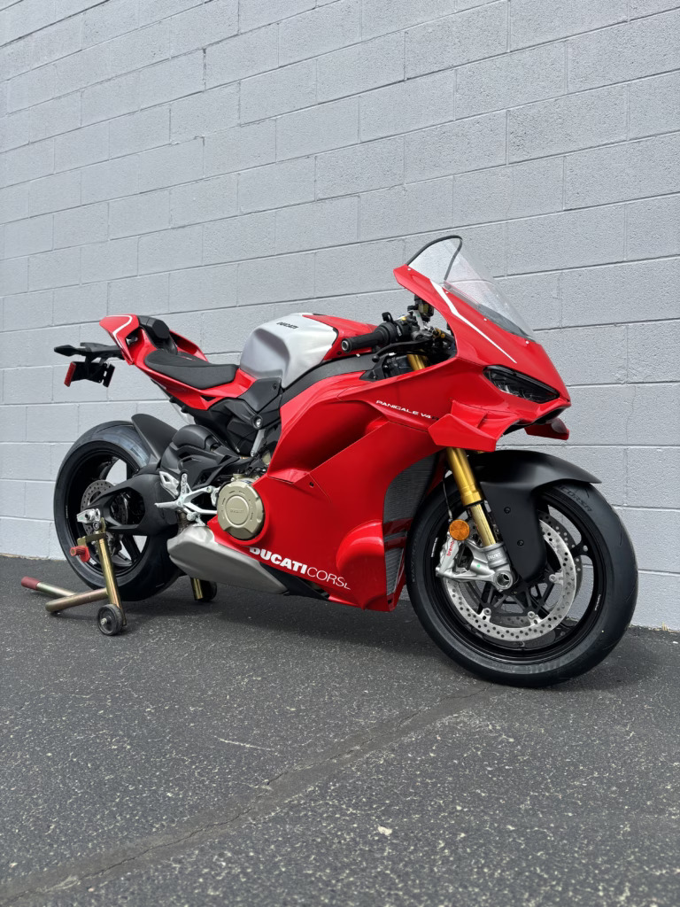2026 Ducati PANIGALE V4 R