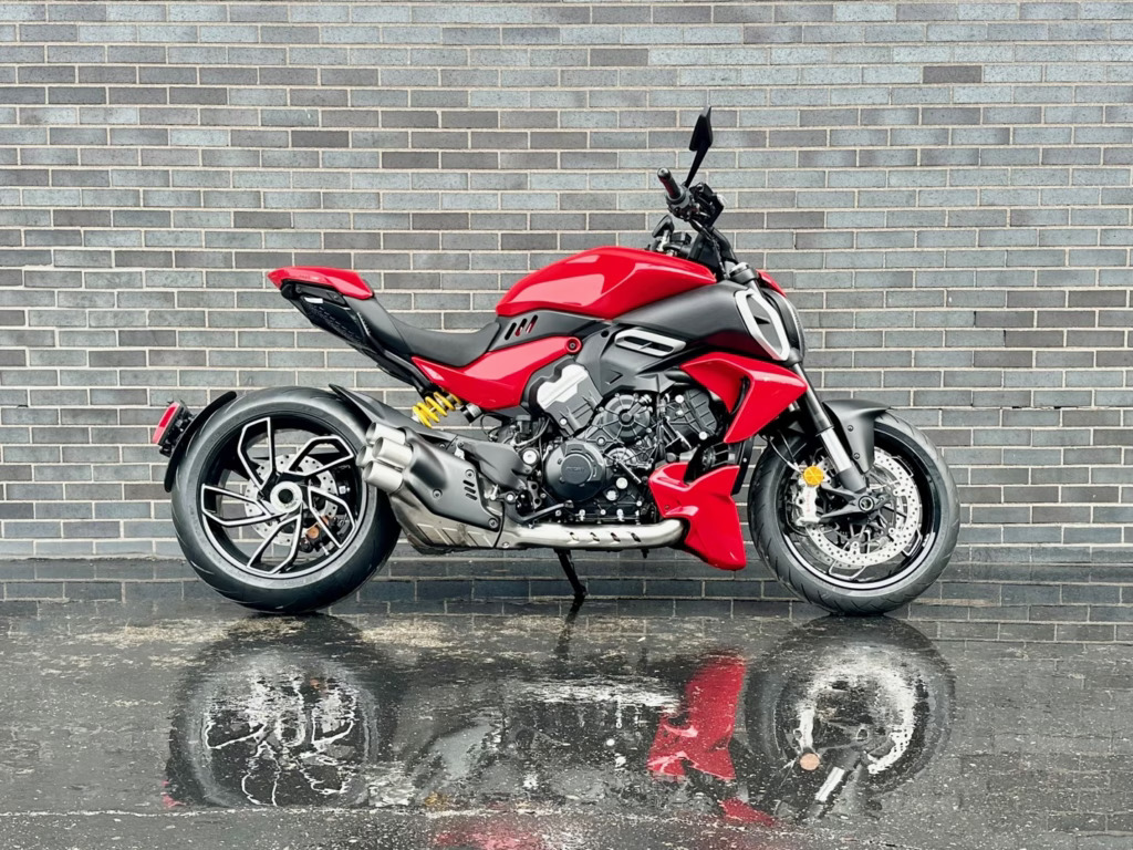 2026 Ducati DIAVEL V4 V4 in Southfield, MI
