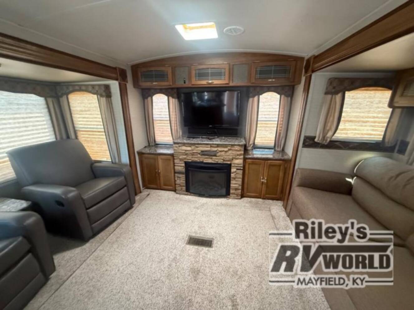 A photo of this 2015 Keystone Rv Springdale 311RE