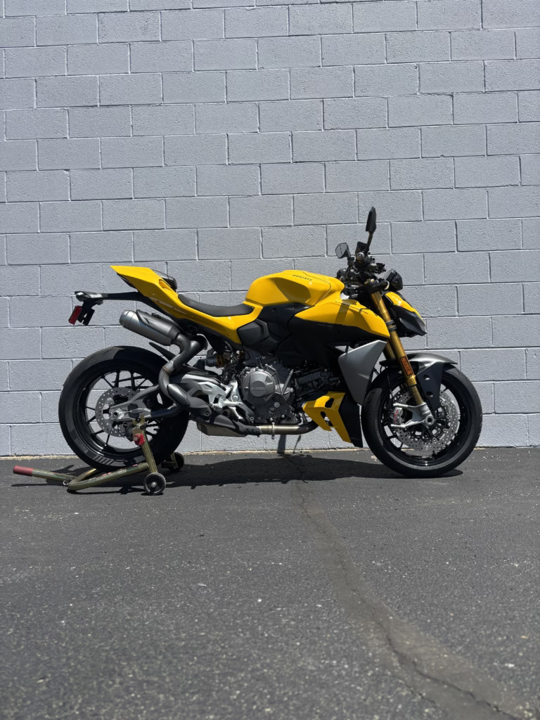2026 Ducati STREETFIGHTER V2 V2 in Southfield, MI