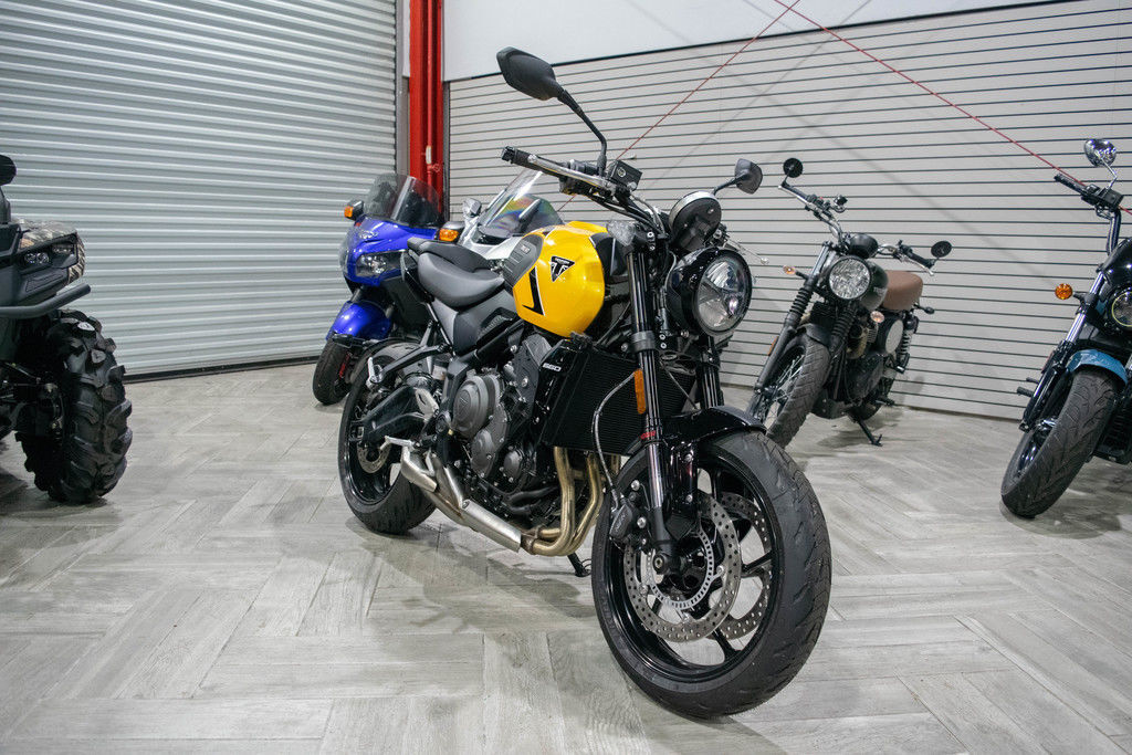 2026 Triumph Trident 660 Cosmic yellow 660 in Hobe Sound, FL