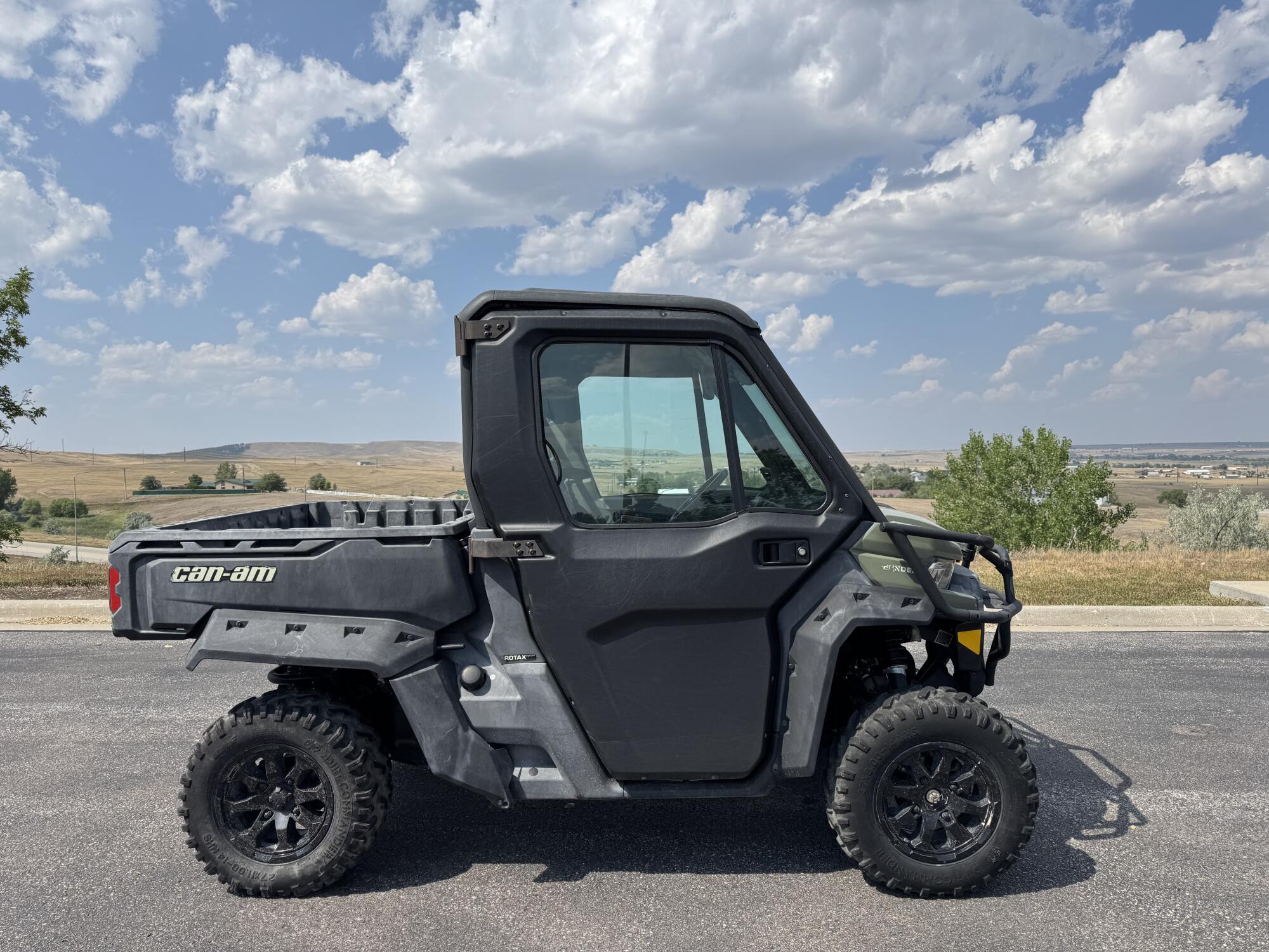 2021 Can-Am Defender DPS CAB HD8 in rapid city SD