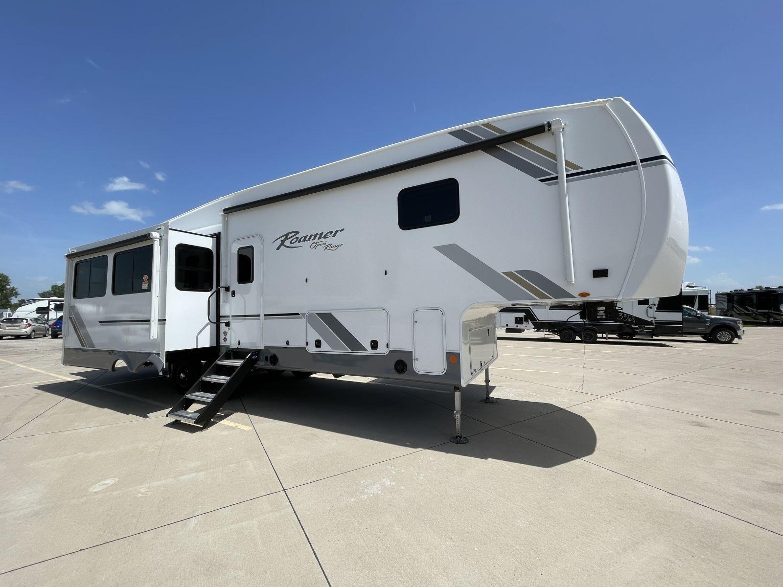 2027 Highland Ridge Rv ROAMER 32RLTS in blue grass IA
