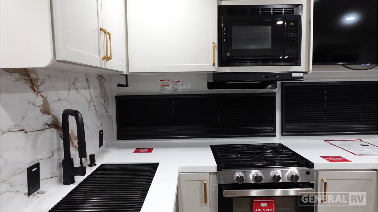 A photo of this 2027 Grand Design IMAGINE 2810BH