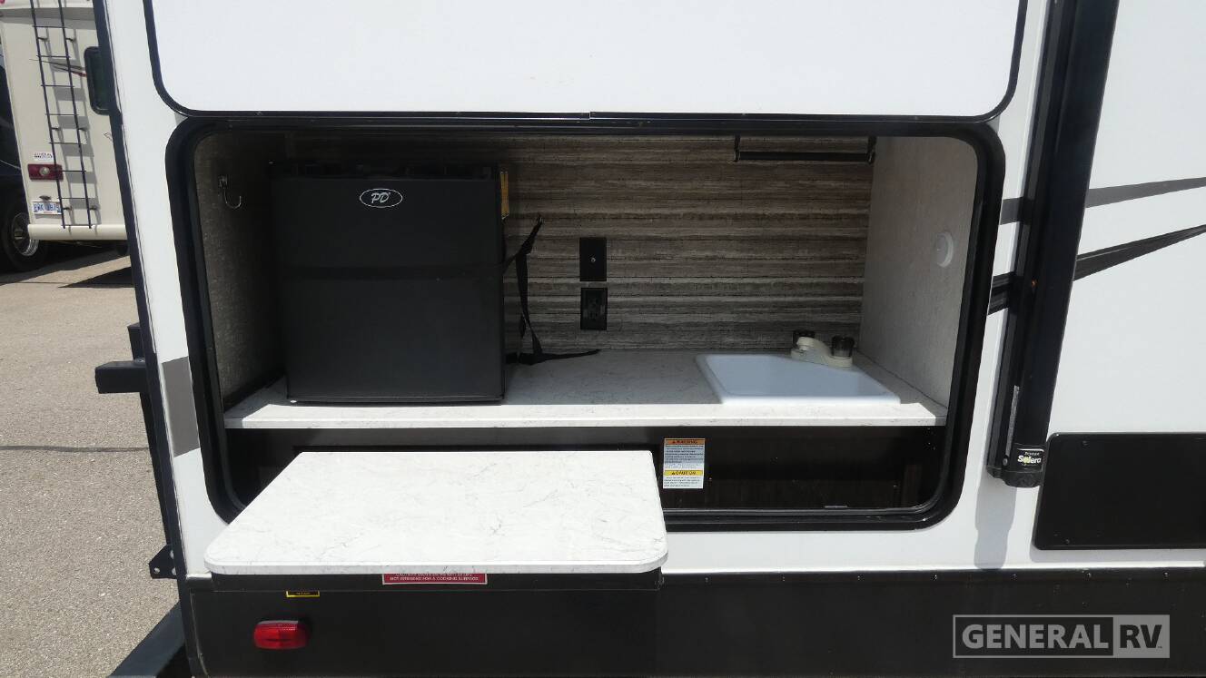 A photo of this 2019 Heartland North Trail Ultra Lite 27RBDS