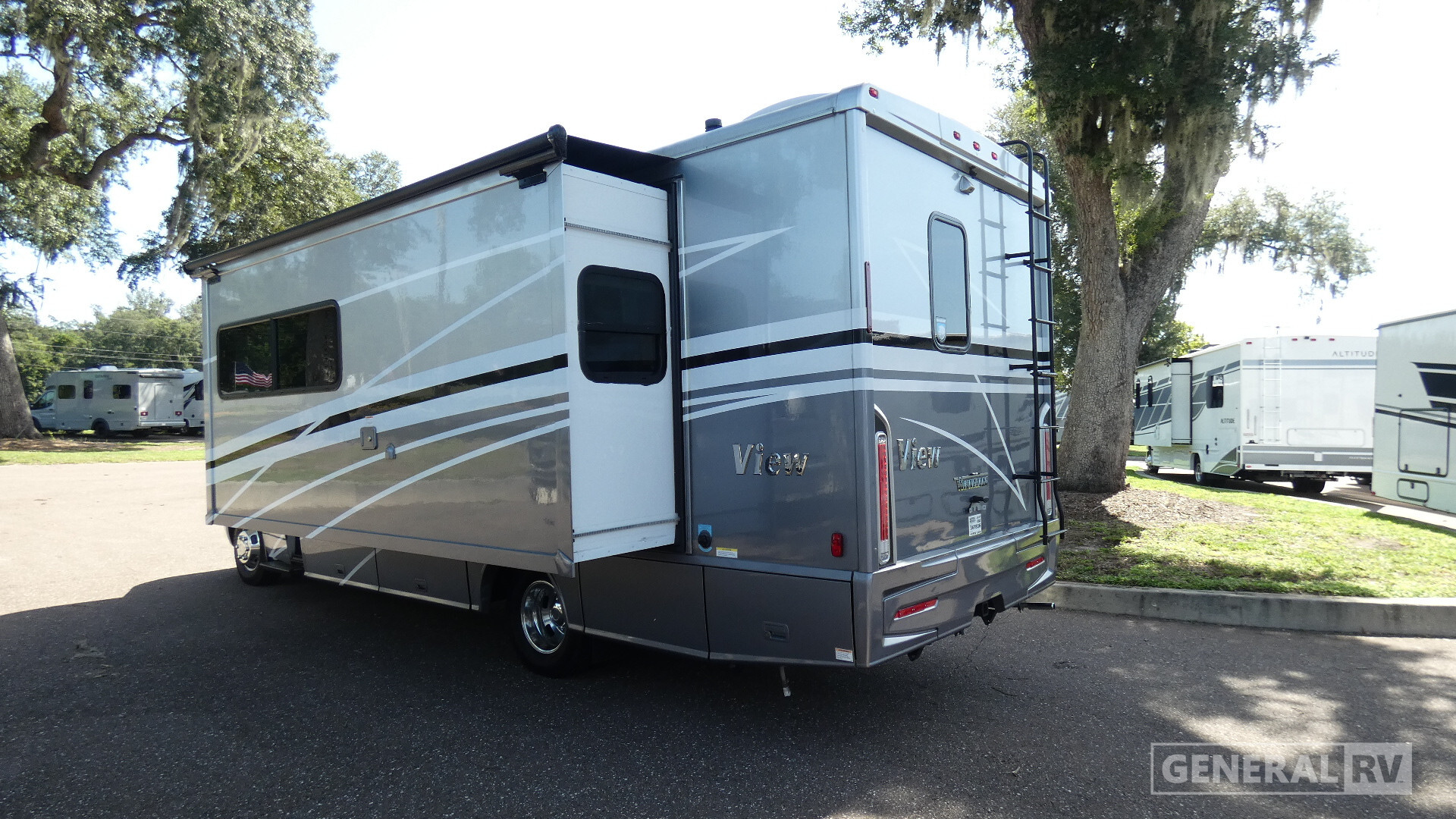 2022 Winnebago VIEW 24D in dover FL