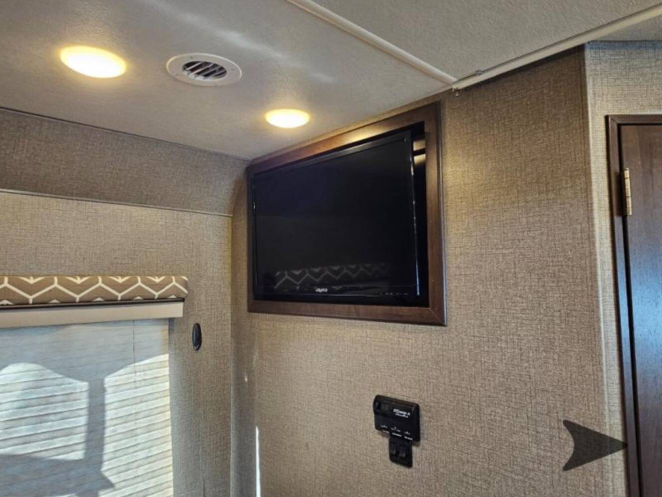 A photo of this 2020 Thor Motor Coach Freedom Traveler A27