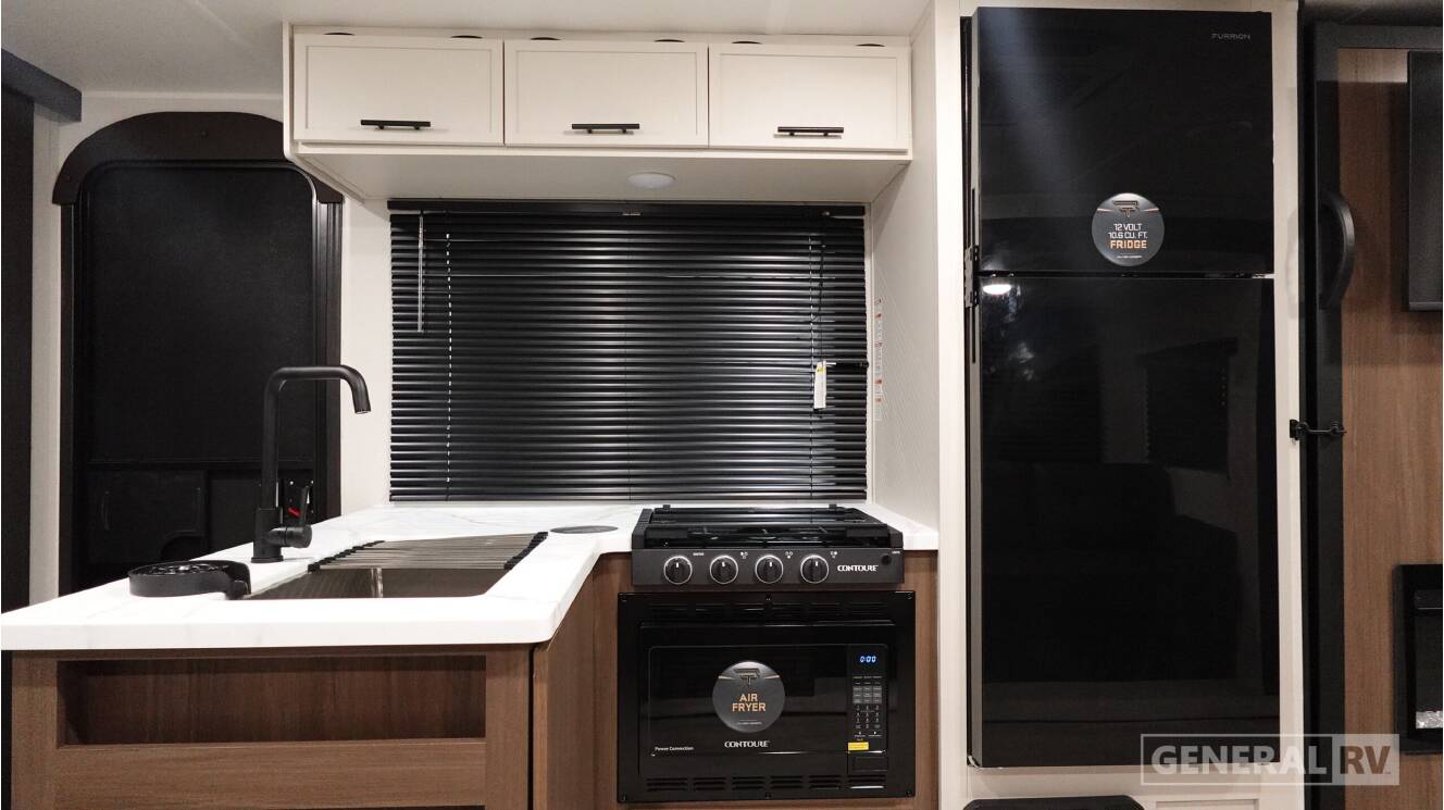 A photo of this 2027 Prime Time Rv AVENGER 26DBS