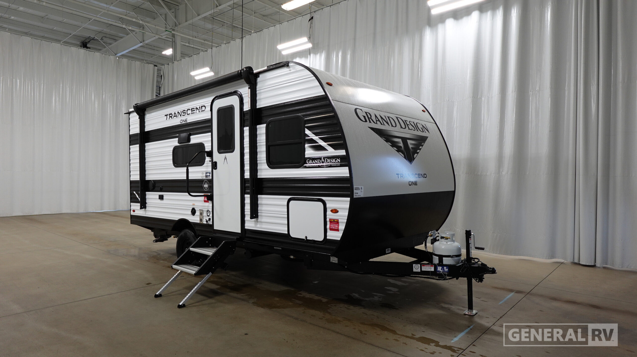 2027 Grand Design TRANSCEND-ONE 151BH in west chester PA