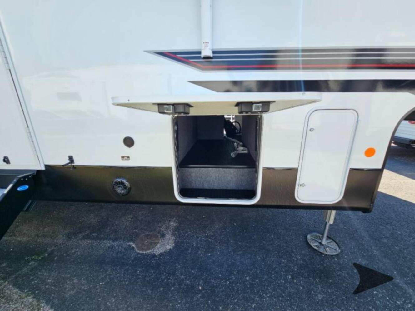 A photo of this 2026 Jayco Seismic 395