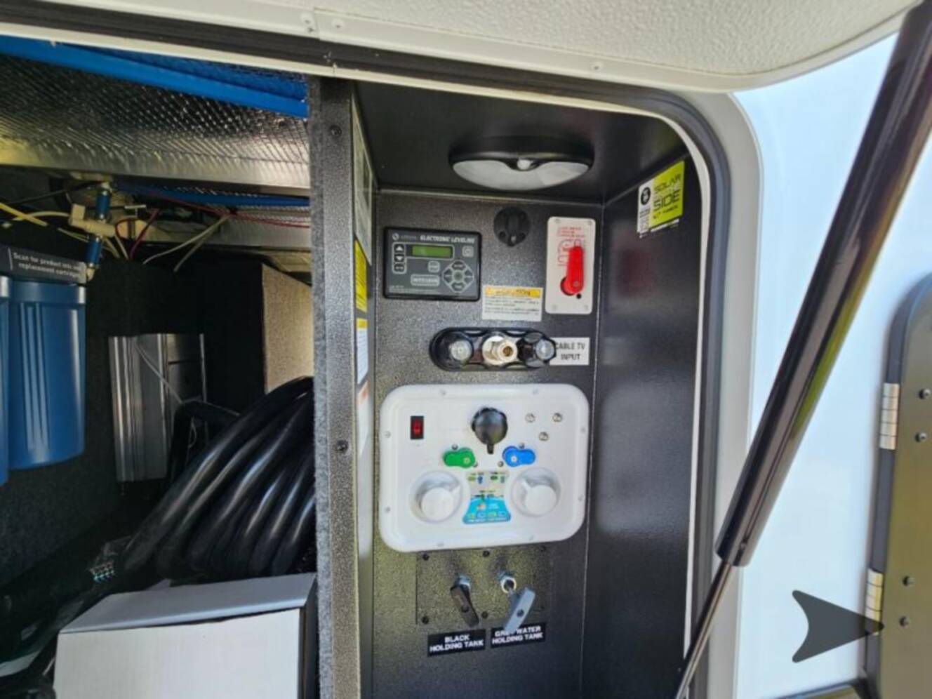 A photo of this 2026 Jayco Seismic 395