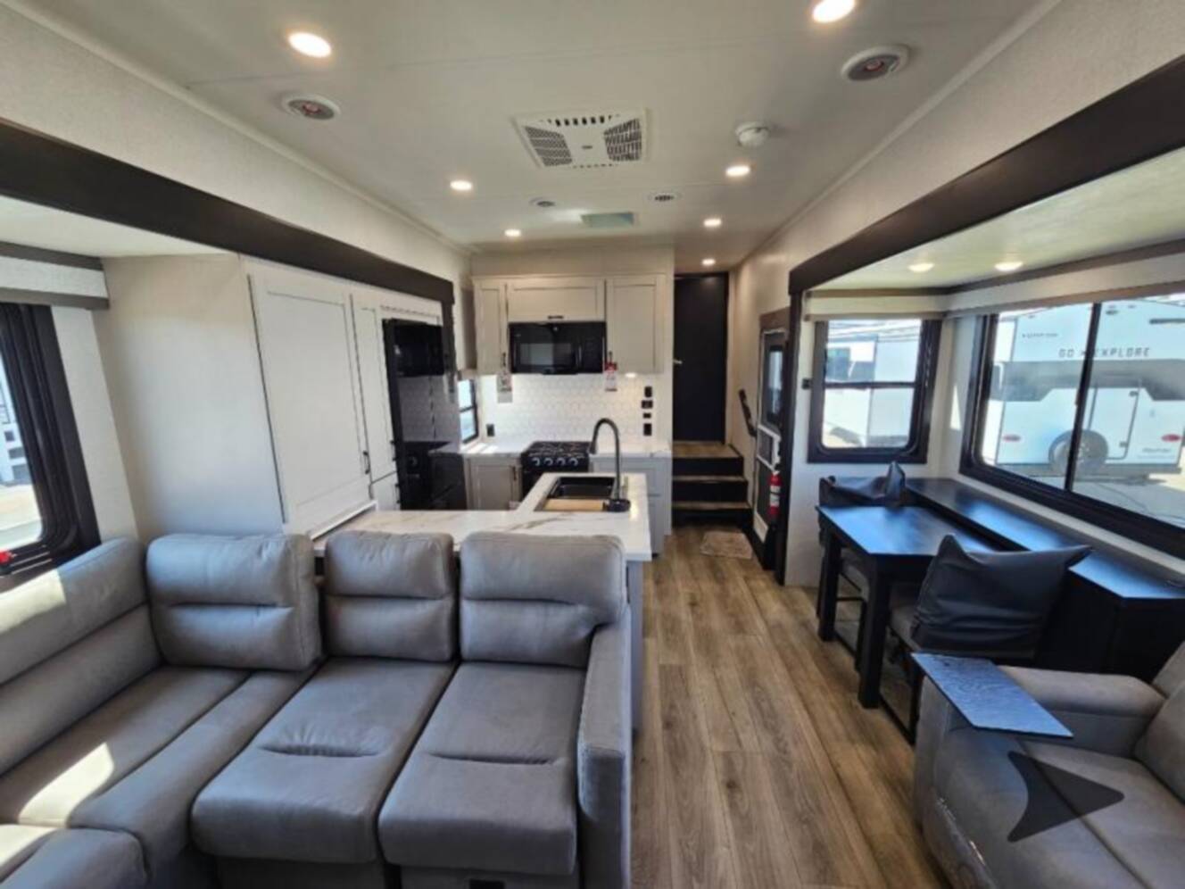 A photo of this 2026 Jayco Seismic 395