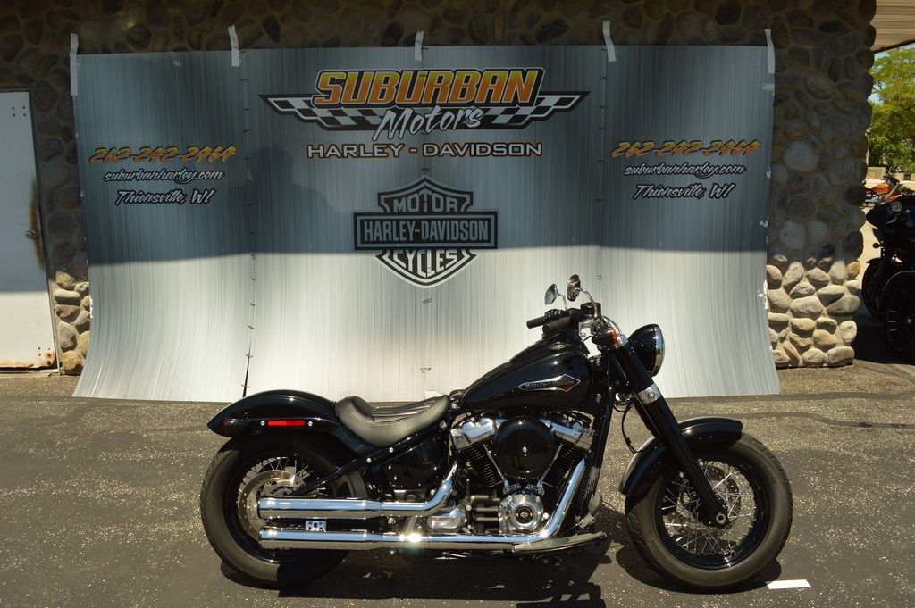2021 Harley-Davidson® FLSL - Softail Slim® SLIM in Thiensville, WI