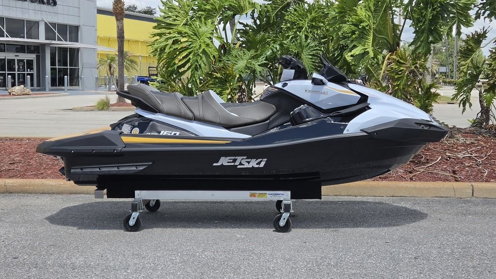 2026 Kawasaki Jet Ski® Ultra® 160 LX in lakeland FL