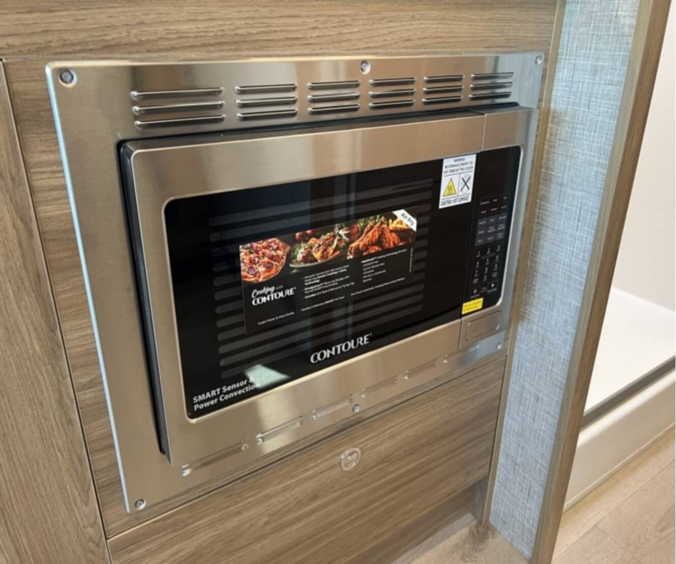 A photo of this 2027 Tiffin WAYFARER 25XLW
