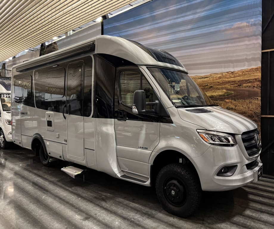 2026 Leisure Travel Vans UNITY U24TBX in mesa AZ