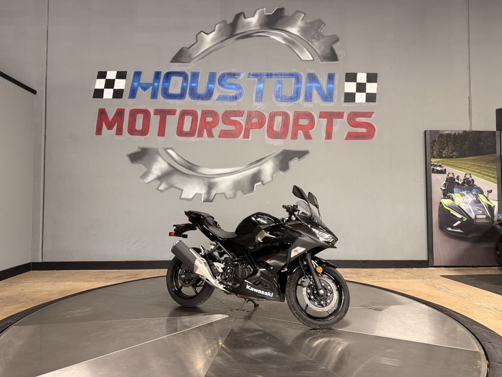 2019 Kawasaki Ninja® 400 ABS Metallic Spark Black ABS in Houston, TX