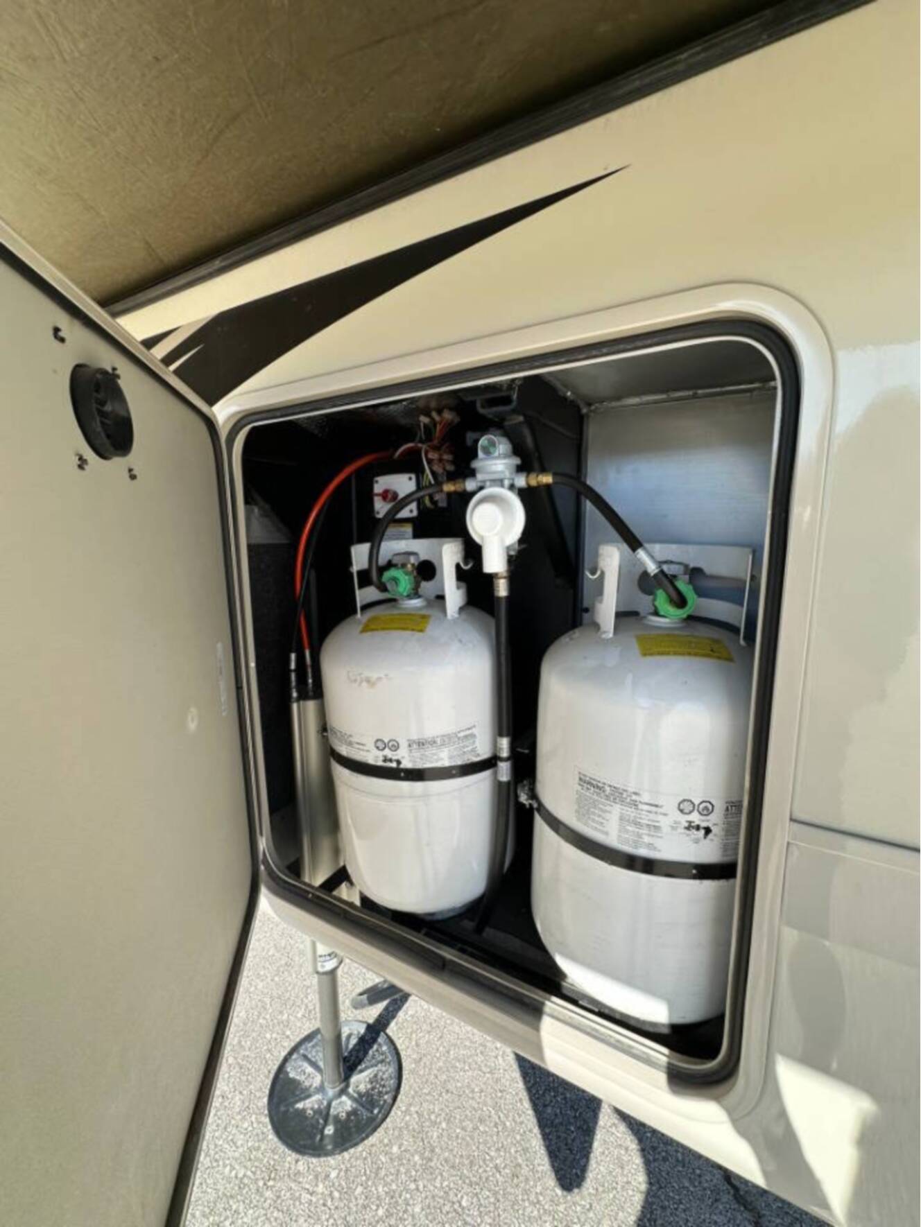A photo of this 2022 Jayco Pinnacle 36SSWS