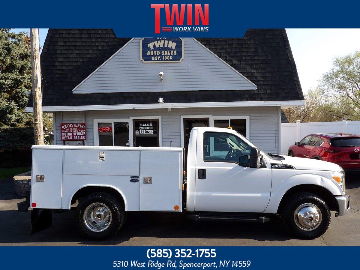 2016 FORD F350 in Spencerport, NY