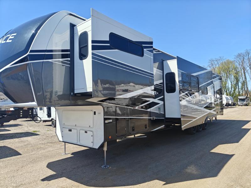 2026 Alliance Rv Valor 41V13 Fifth Wheel Toy Hauler RV